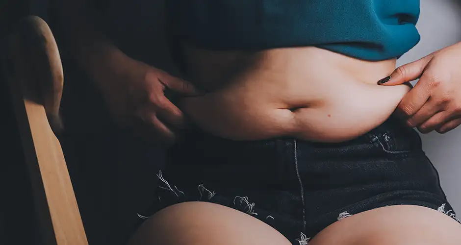 7 Daily Habits Quietly Increasing Your Stomach Fat Every Day